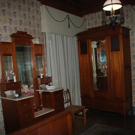 裴多索斯太阳农家乐