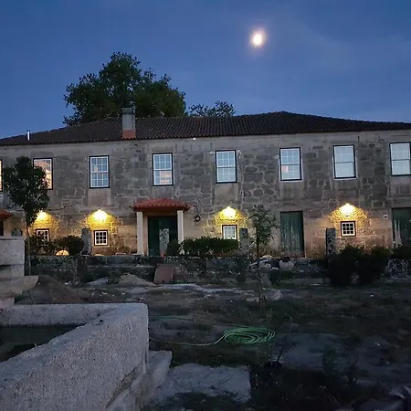 Solar Dos Pedrosos Farm stay *