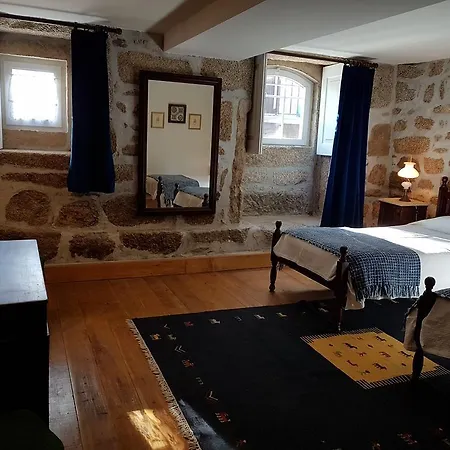 Farm stay Solar Dos Pedrosos Fornos de Algodres